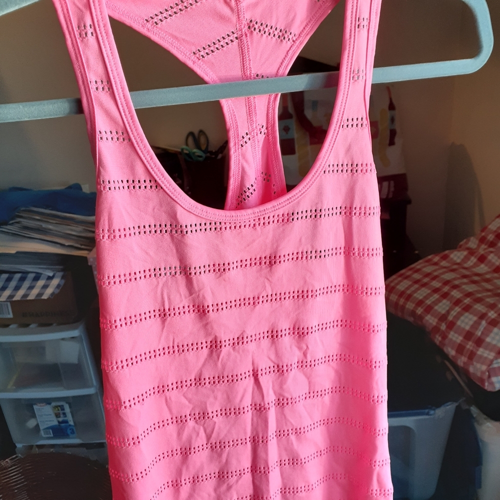 Top - Picture 2 of 2